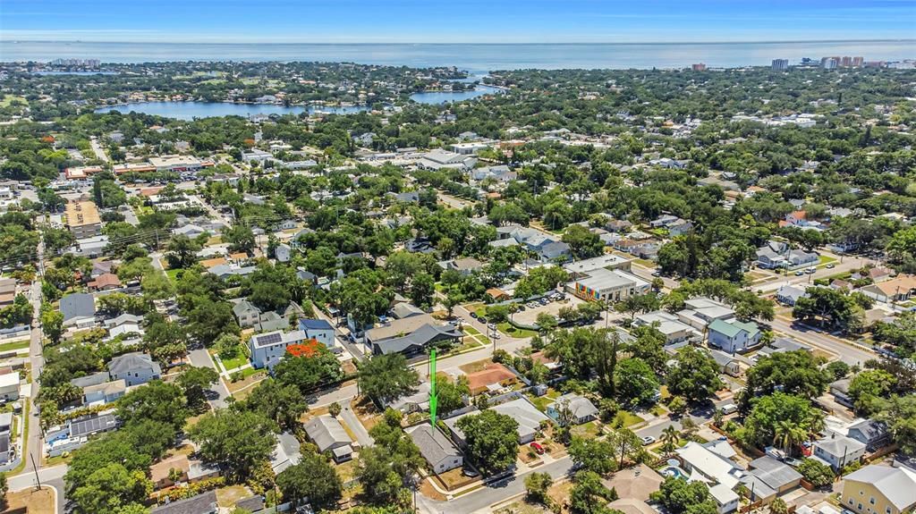En Venta: $669,000 (3 camas, 2 baños, 1353 Pies cuadrados)