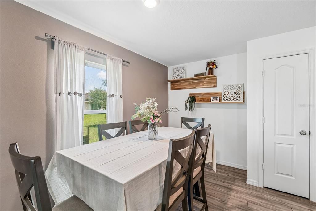 For Sale: $320,000 (4 beds, 2 baths, 2069 Square Feet)