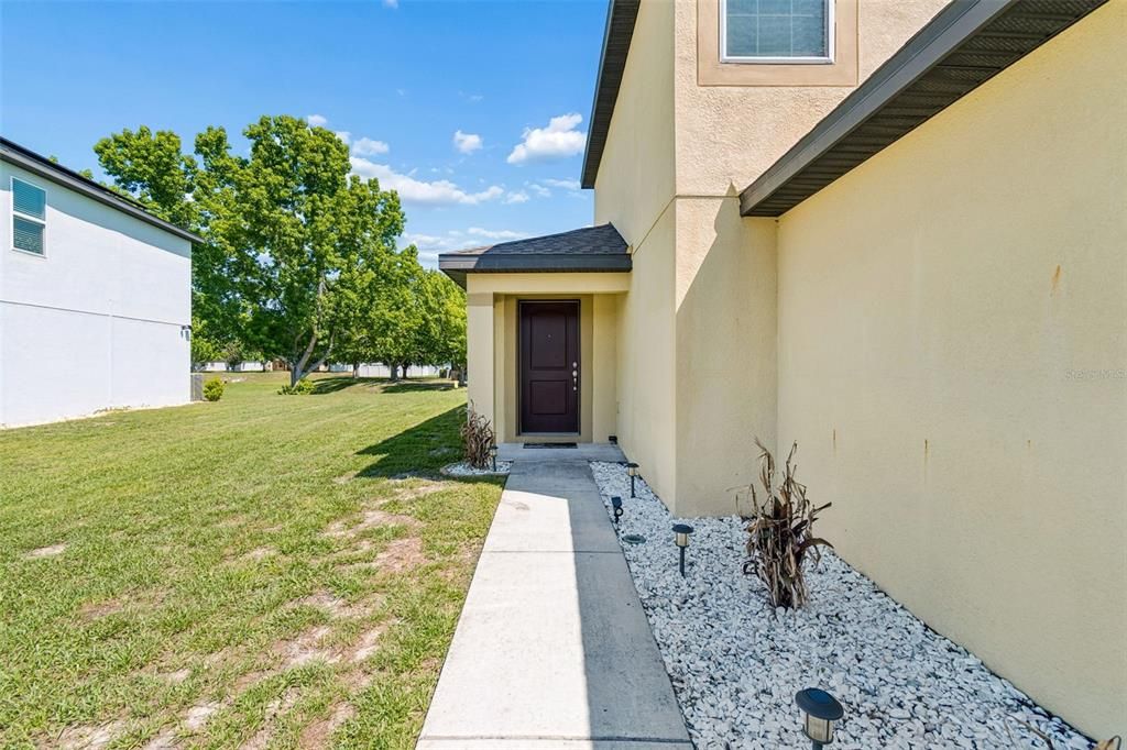 For Sale: $320,000 (4 beds, 2 baths, 2069 Square Feet)