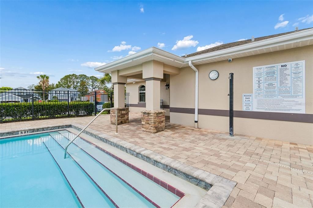 For Sale: $320,000 (4 beds, 2 baths, 2069 Square Feet)