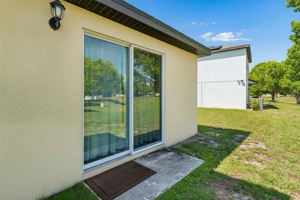 For Sale: $320,000 (4 beds, 2 baths, 2069 Square Feet)
