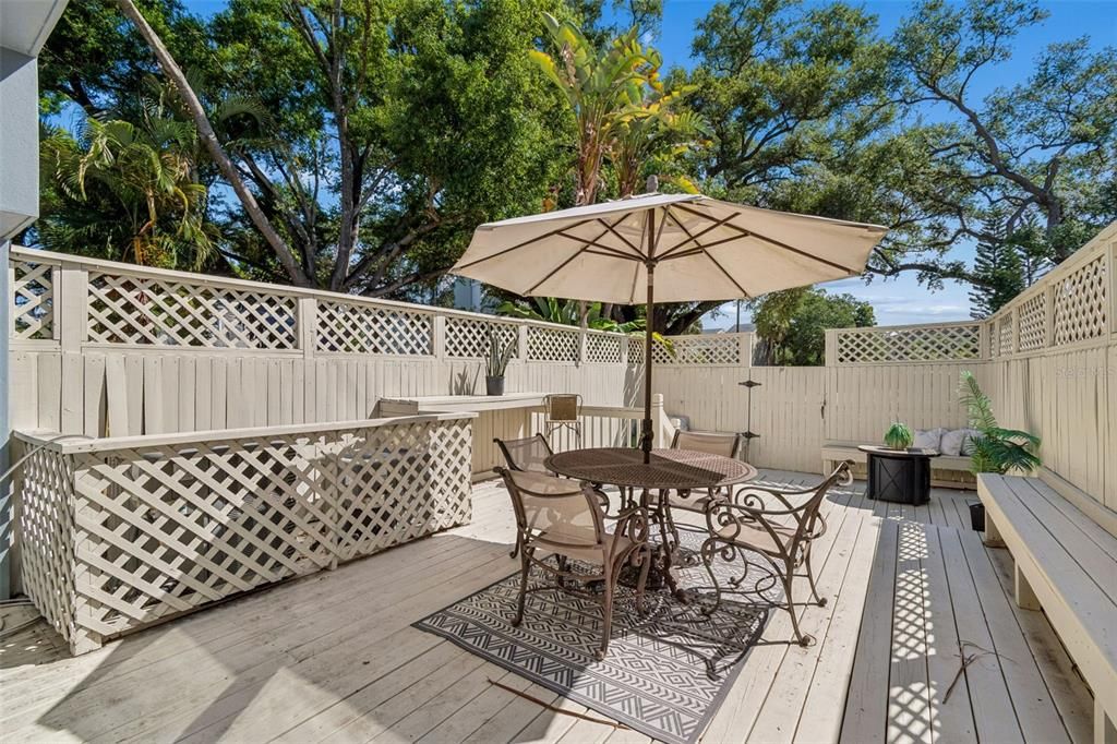 For Sale: $669,000 (3 beds, 3 baths, 2134 Square Feet)