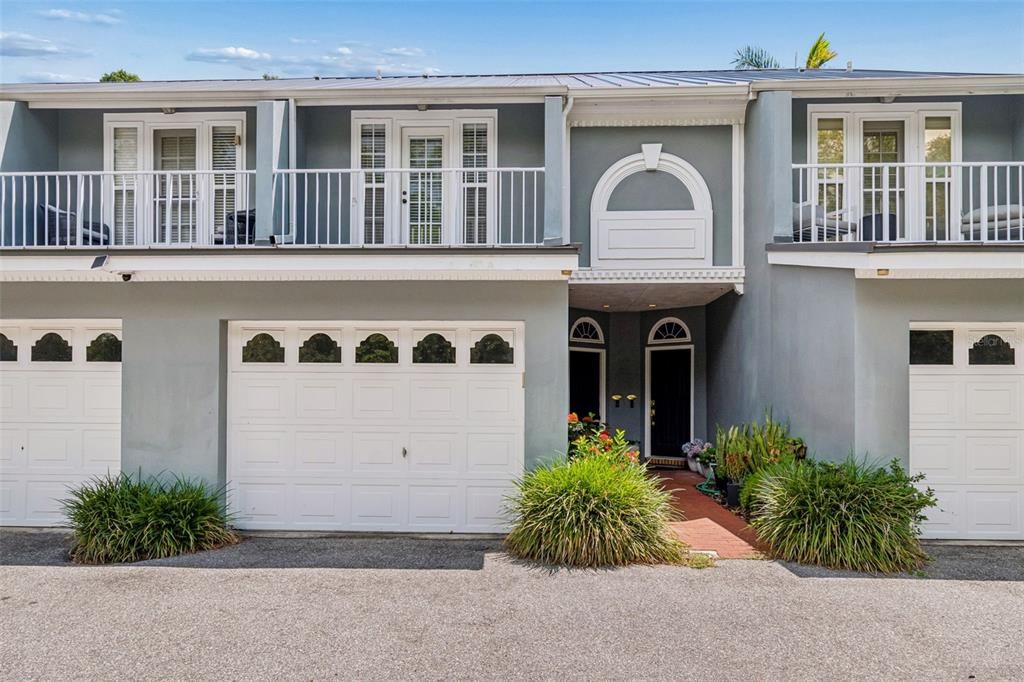 For Sale: $669,000 (3 beds, 3 baths, 2134 Square Feet)