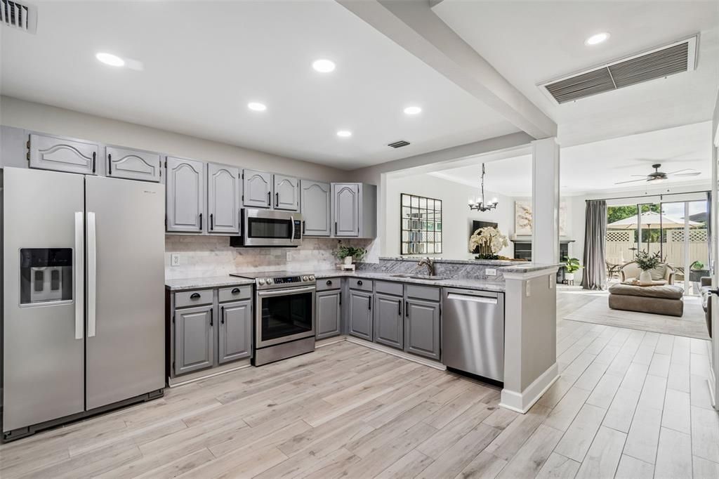 For Sale: $669,000 (3 beds, 3 baths, 2134 Square Feet)