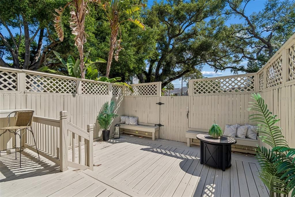 For Sale: $669,000 (3 beds, 3 baths, 2134 Square Feet)