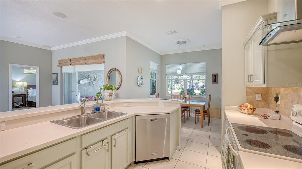 For Sale: $449,000 (3 beds, 2 baths, 1936 Square Feet)