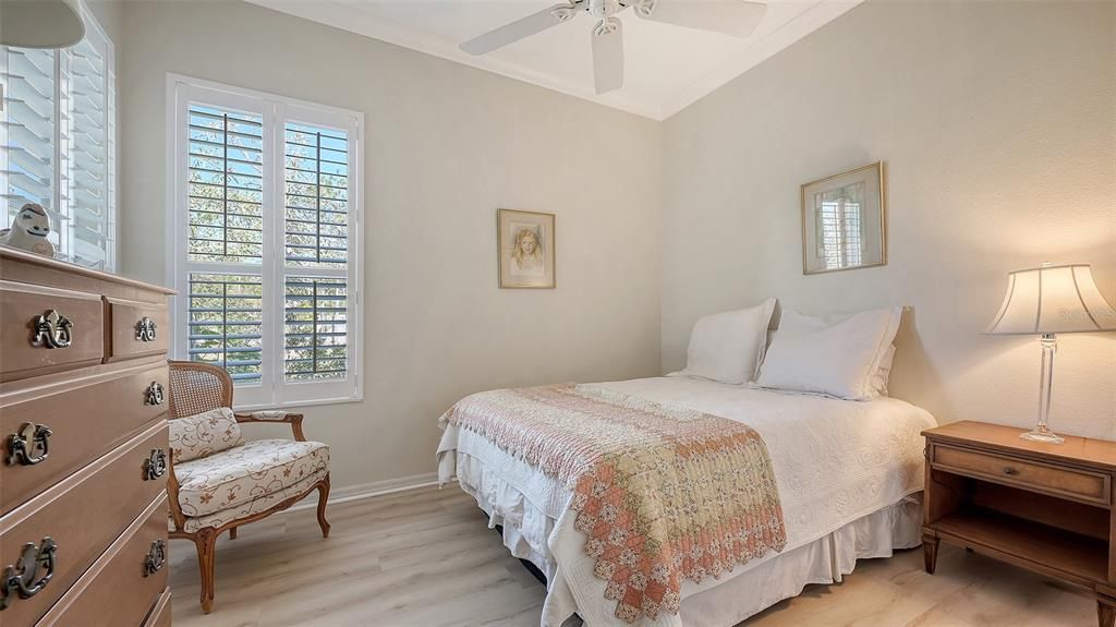 For Sale: $449,000 (3 beds, 2 baths, 1936 Square Feet)