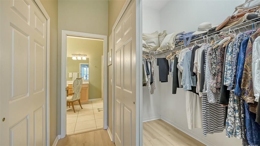 For Sale: $449,000 (3 beds, 2 baths, 1936 Square Feet)