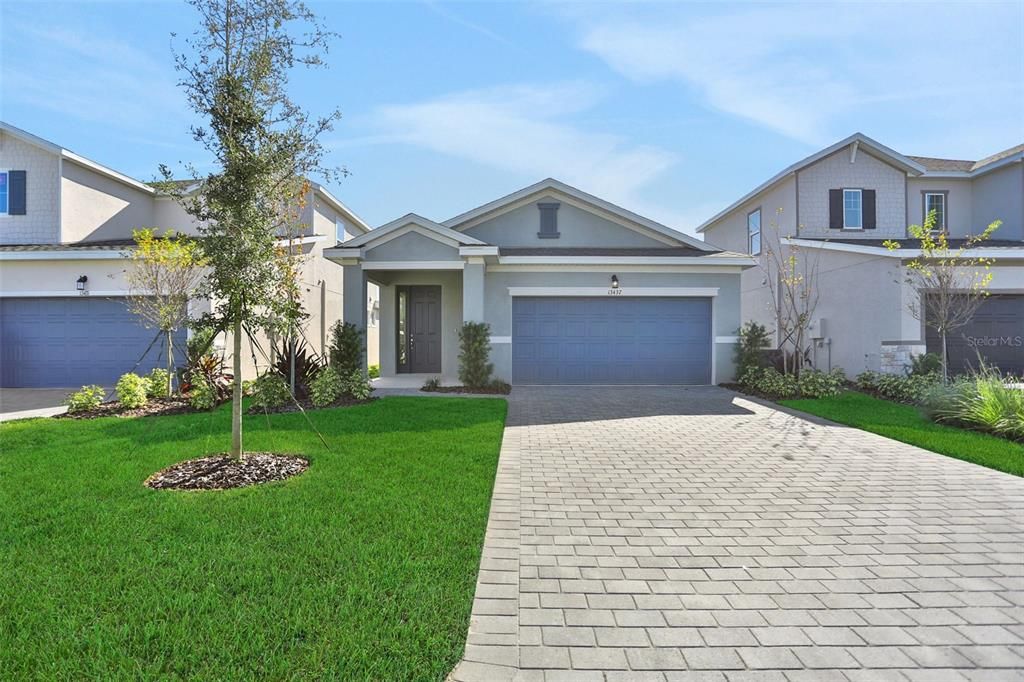 For Sale: $299,990 (3 beds, 2 baths, 1657 Square Feet)