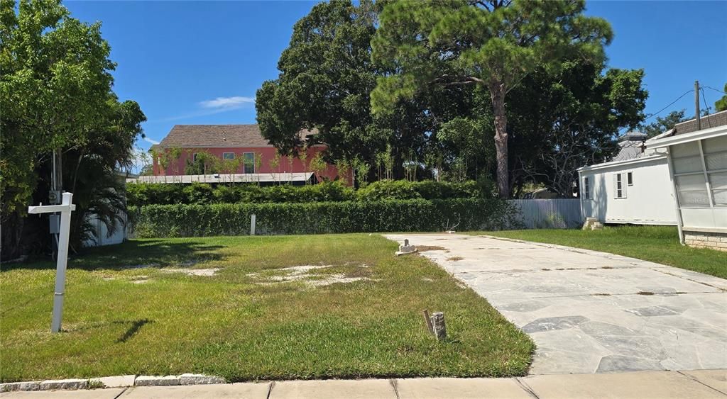 For Sale: $89,000 (0.08 acres)