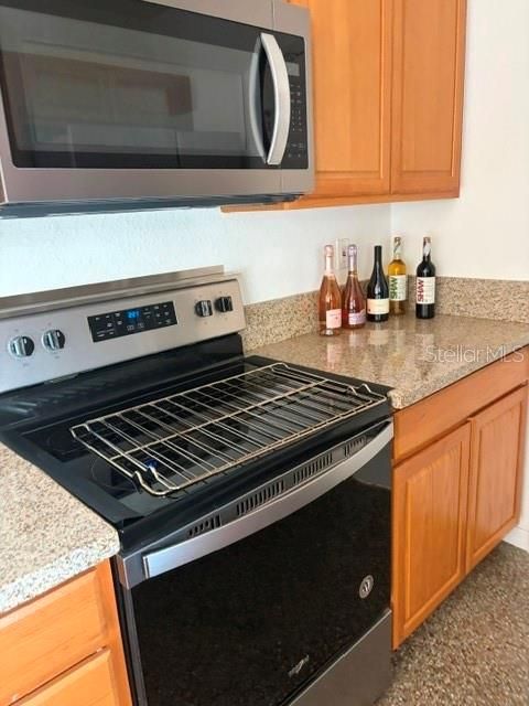 For Sale: $349,900 (3 beds, 1 baths, 1073 Square Feet)
