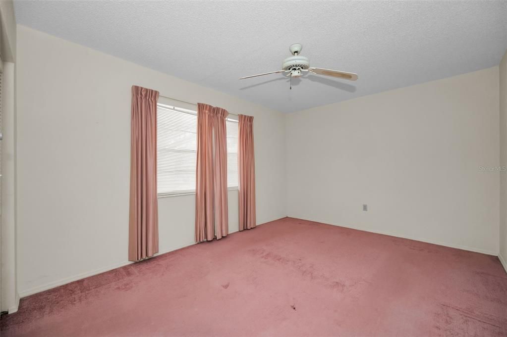 For Sale: $169,900 (2 beds, 2 baths, 1080 Square Feet)