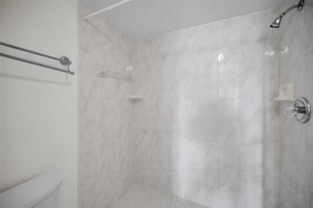 For Sale: $169,900 (2 beds, 2 baths, 1080 Square Feet)