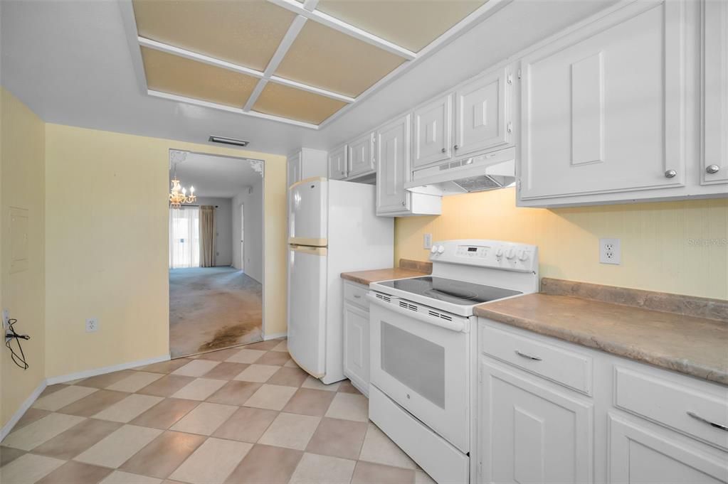For Sale: $169,900 (2 beds, 2 baths, 1080 Square Feet)