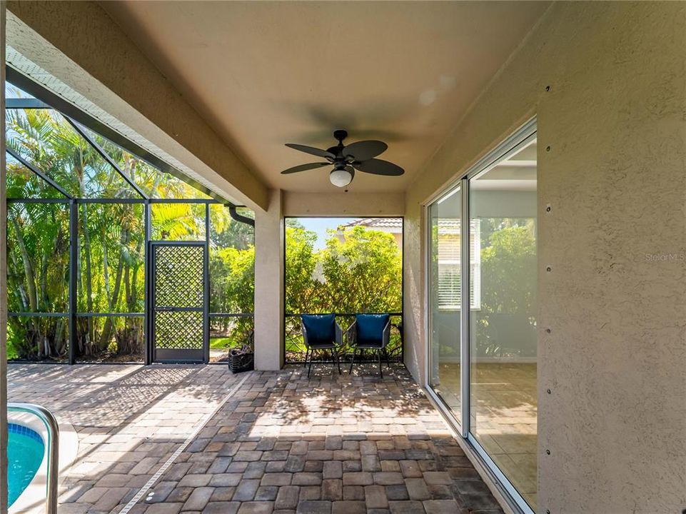 For Sale: $534,900 (4 beds, 2 baths, 2207 Square Feet)