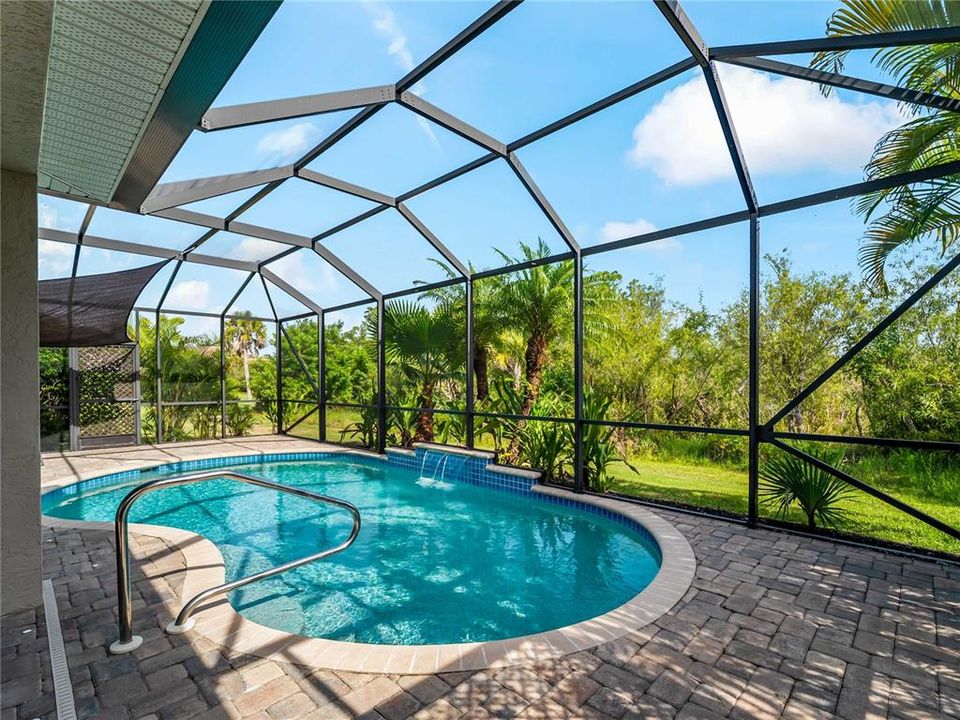 For Sale: $534,900 (4 beds, 2 baths, 2207 Square Feet)
