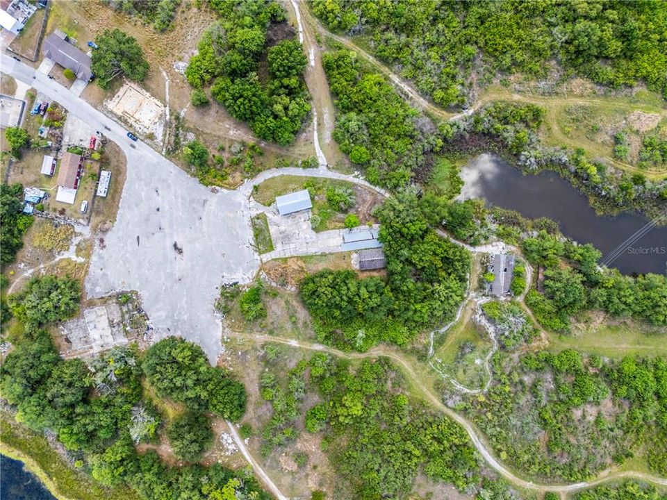На продажу: $275,000 (2.73 acres)