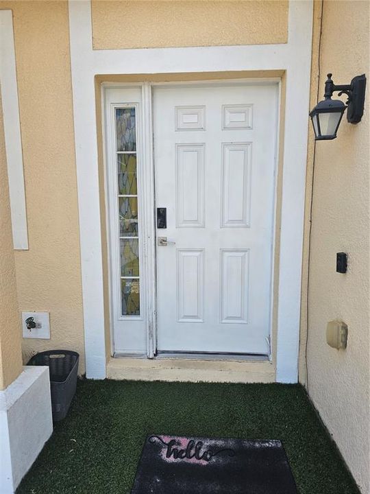 For Sale: $298,900 (3 beds, 2 baths, 1384 Square Feet)