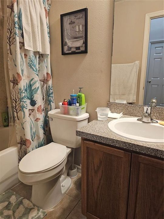 For Sale: $298,900 (3 beds, 2 baths, 1384 Square Feet)