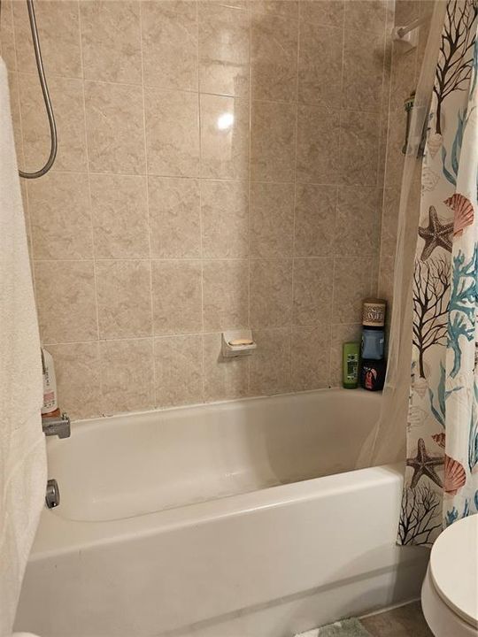 For Sale: $298,900 (3 beds, 2 baths, 1384 Square Feet)