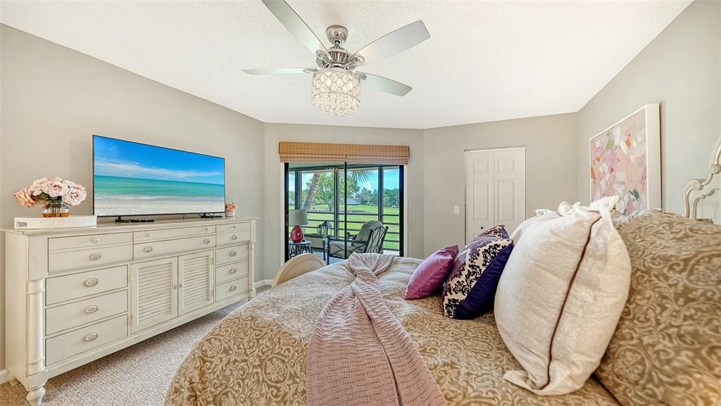 For Rent: $3,900 (3 beds, 2 baths, 1595 Square Feet)
