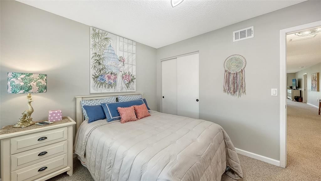 For Rent: $3,900 (3 beds, 2 baths, 1595 Square Feet)