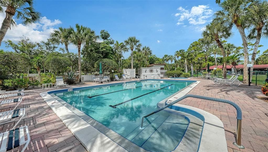 For Rent: $3,900 (3 beds, 2 baths, 1595 Square Feet)