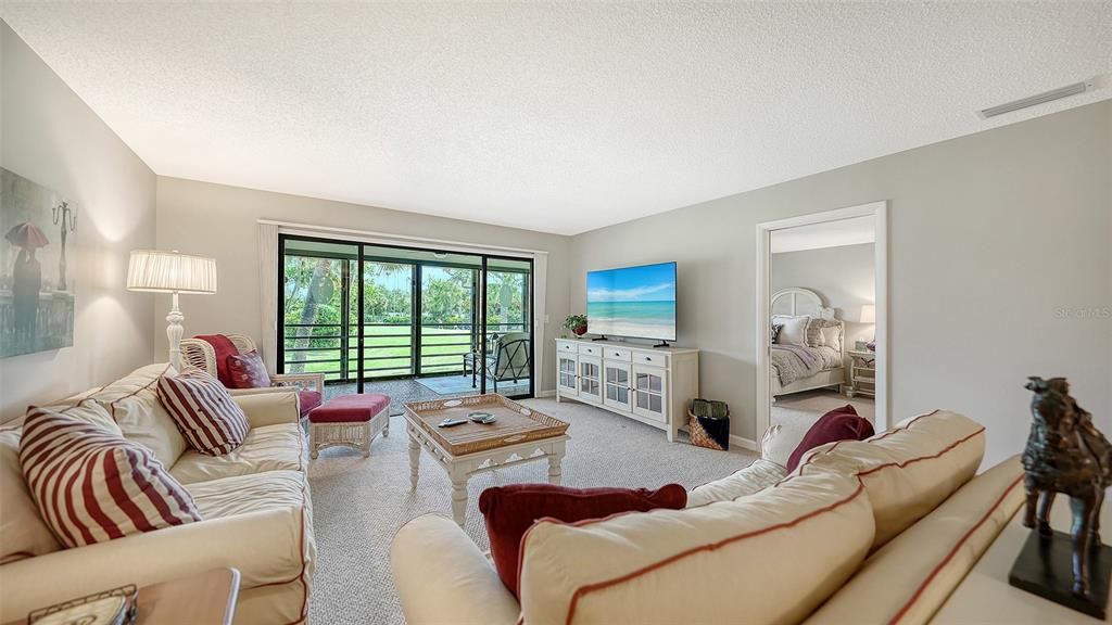 For Rent: $3,900 (3 beds, 2 baths, 1595 Square Feet)