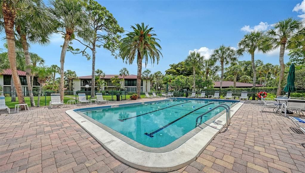 For Rent: $3,900 (3 beds, 2 baths, 1595 Square Feet)