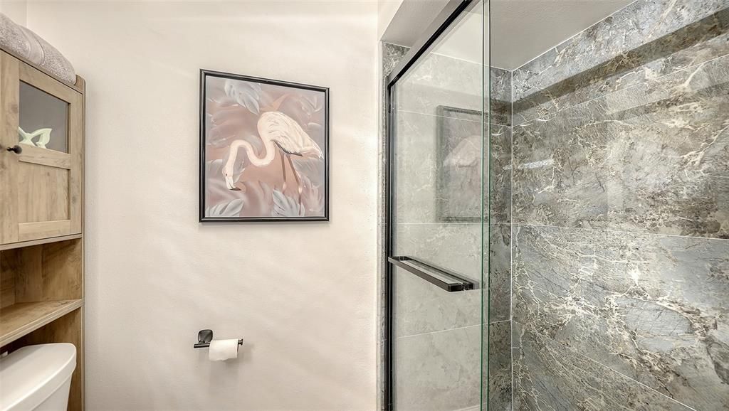 For Rent: $3,900 (3 beds, 2 baths, 1595 Square Feet)