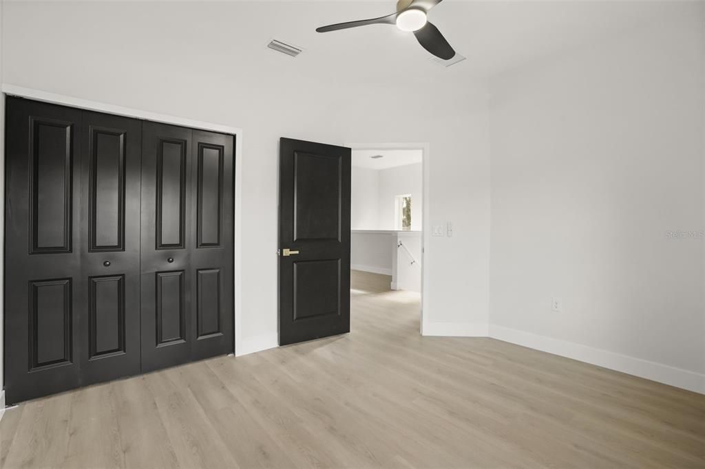 For Sale: $375,000 (4 beds, 3 baths, 1966 Square Feet)