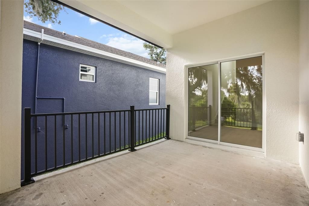 For Sale: $375,000 (4 beds, 3 baths, 1966 Square Feet)