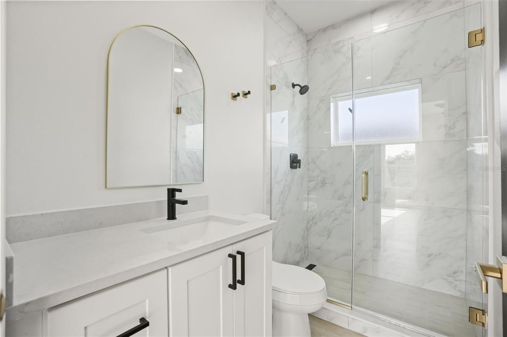 For Sale: $375,000 (4 beds, 3 baths, 1966 Square Feet)