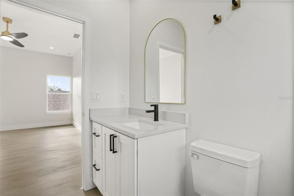 For Sale: $375,000 (4 beds, 3 baths, 1966 Square Feet)