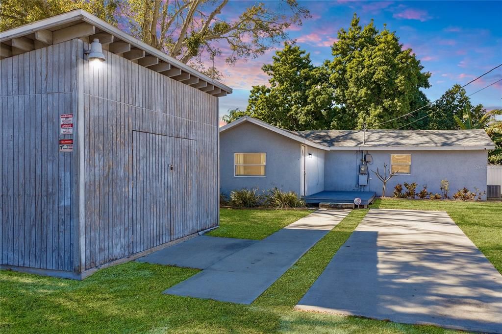 En Venta: $305,000 (3 camas, 2 baños, 1088 Pies cuadrados)
