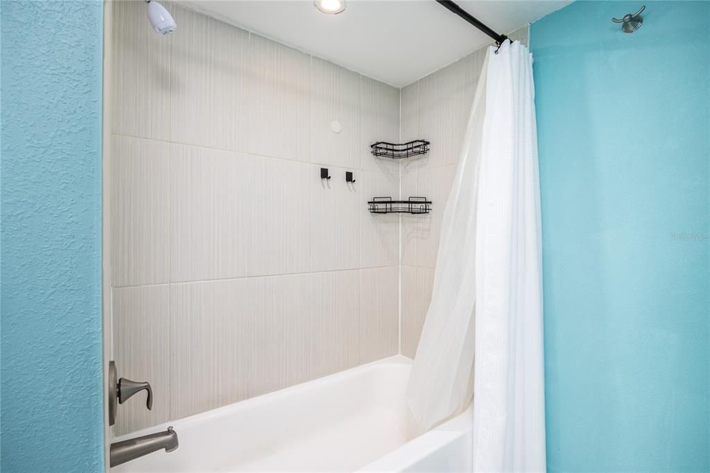 En Venta: $305,000 (3 camas, 2 baños, 1088 Pies cuadrados)