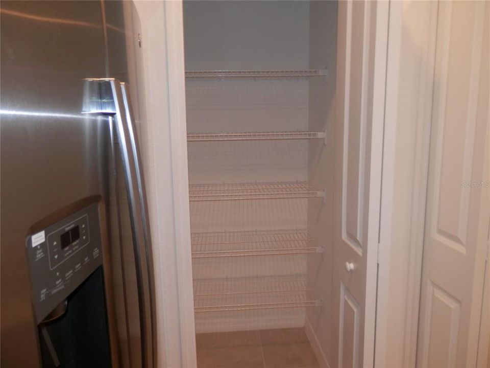 В аренду: $2,300 (3 спален, 2 ванн, 1347 Квадратных фут)