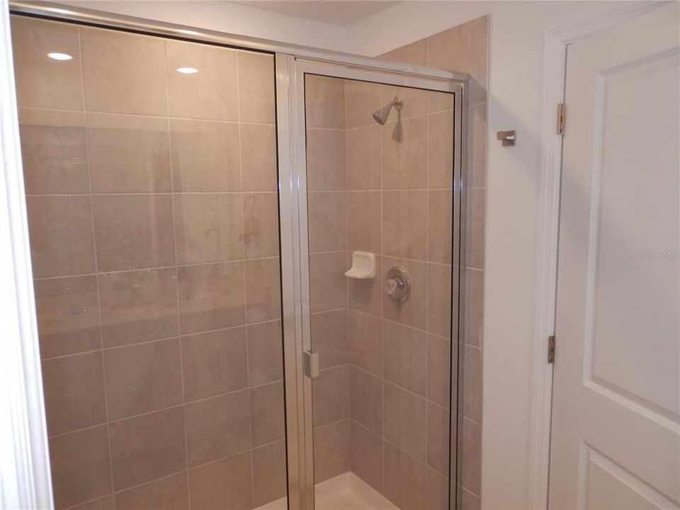 В аренду: $2,300 (3 спален, 2 ванн, 1347 Квадратных фут)