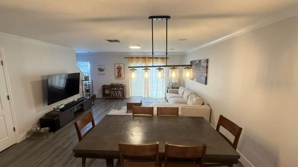 En Venta: $360,000 (3 camas, 2 baños, 1516 Pies cuadrados)