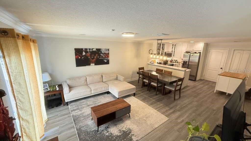 En Venta: $360,000 (3 camas, 2 baños, 1516 Pies cuadrados)