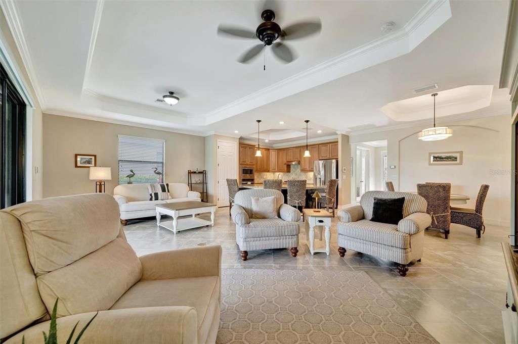 For Sale: $835,000 (2 beds, 2 baths, 1850 Square Feet)