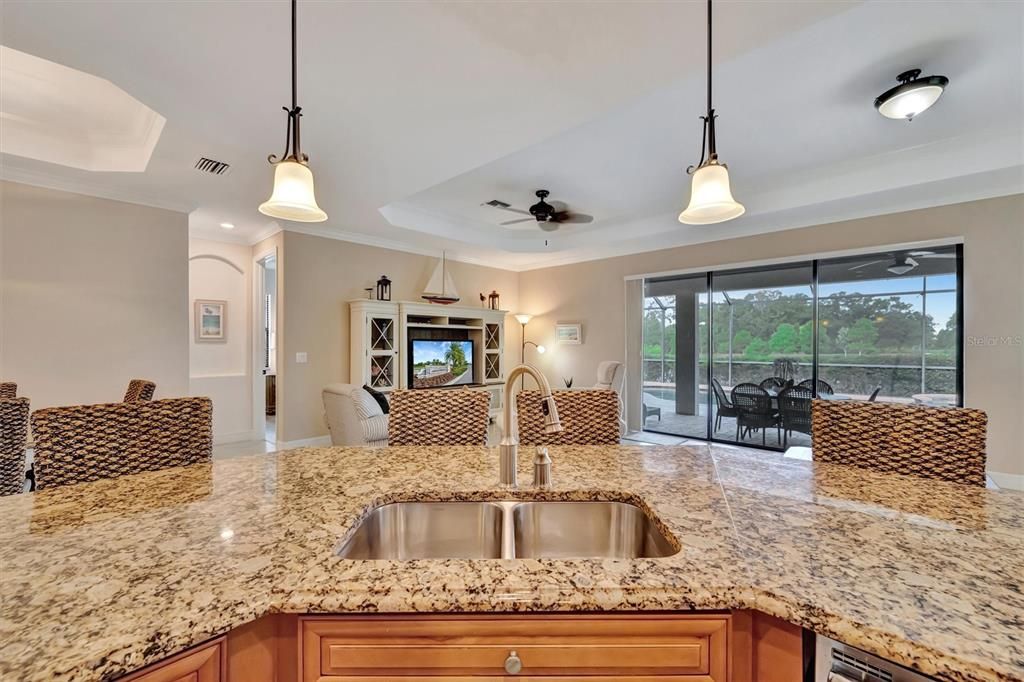 For Sale: $835,000 (2 beds, 2 baths, 1850 Square Feet)