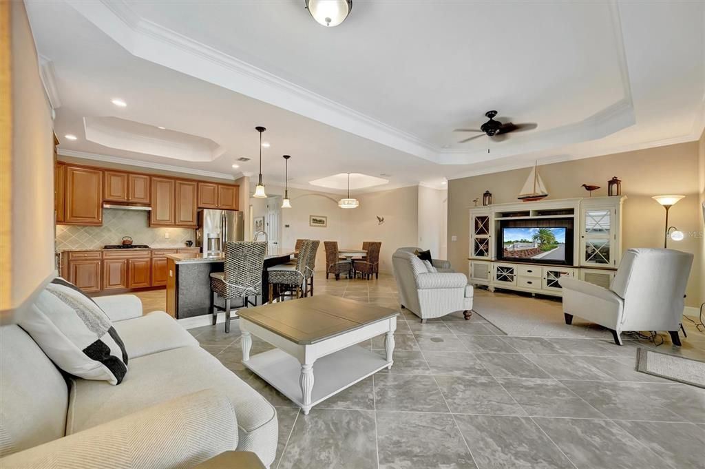 For Sale: $835,000 (2 beds, 2 baths, 1850 Square Feet)