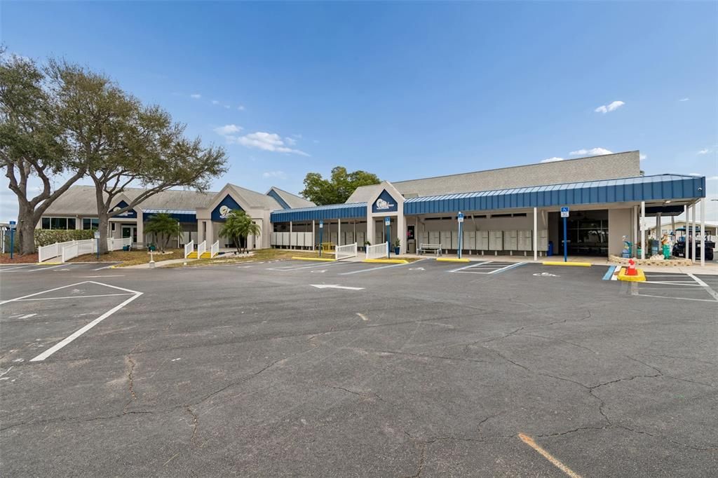For Sale: $275,000 (3 beds, 3 baths, 960 Square Feet)