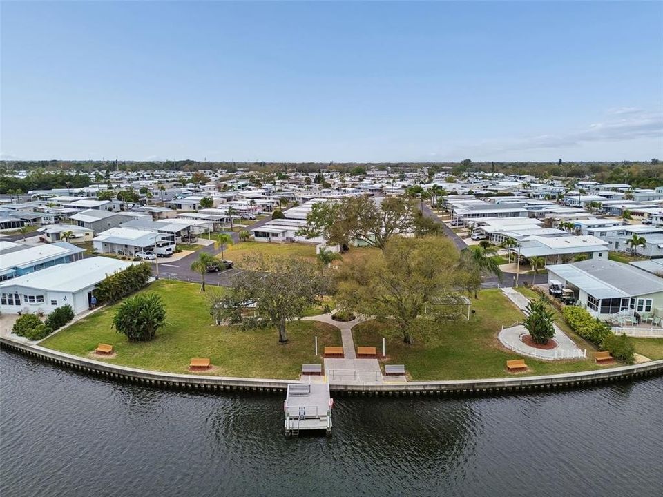 For Sale: $275,000 (3 beds, 3 baths, 960 Square Feet)