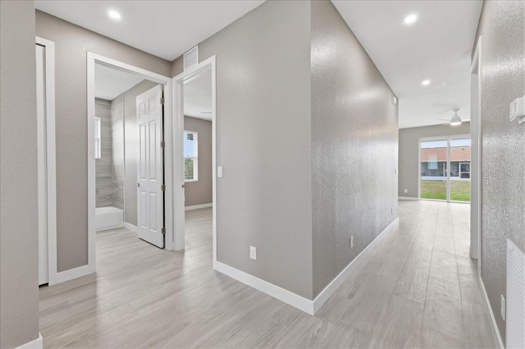 На продажу: $389,900 (3 спален, 2 ванн, 1739 Квадратных фут)