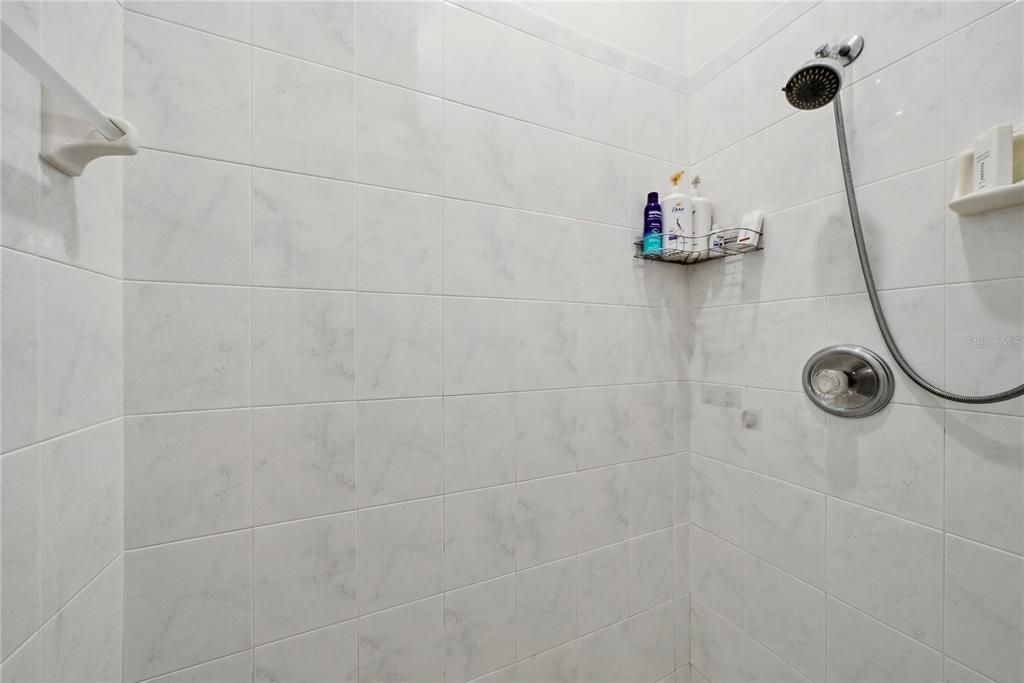 На продажу: $989,000 (3 спален, 2 ванн, 2593 Квадратных фут)