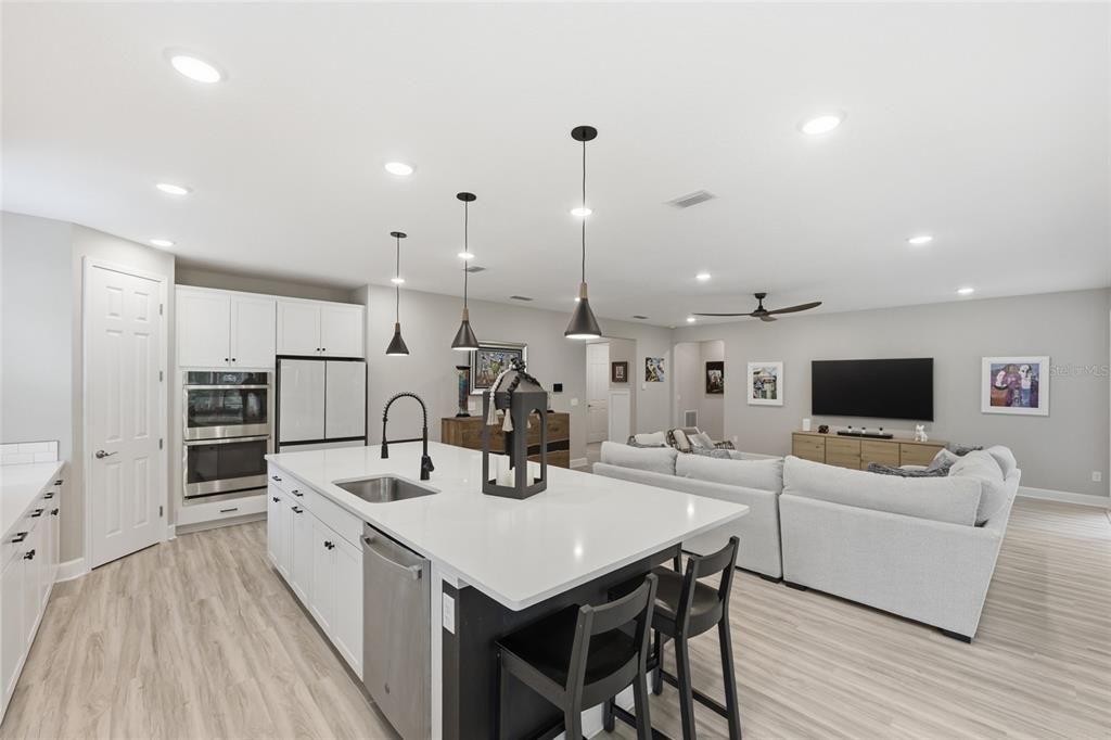 For Sale: $619,000 (4 beds, 2 baths, 2367 Square Feet)