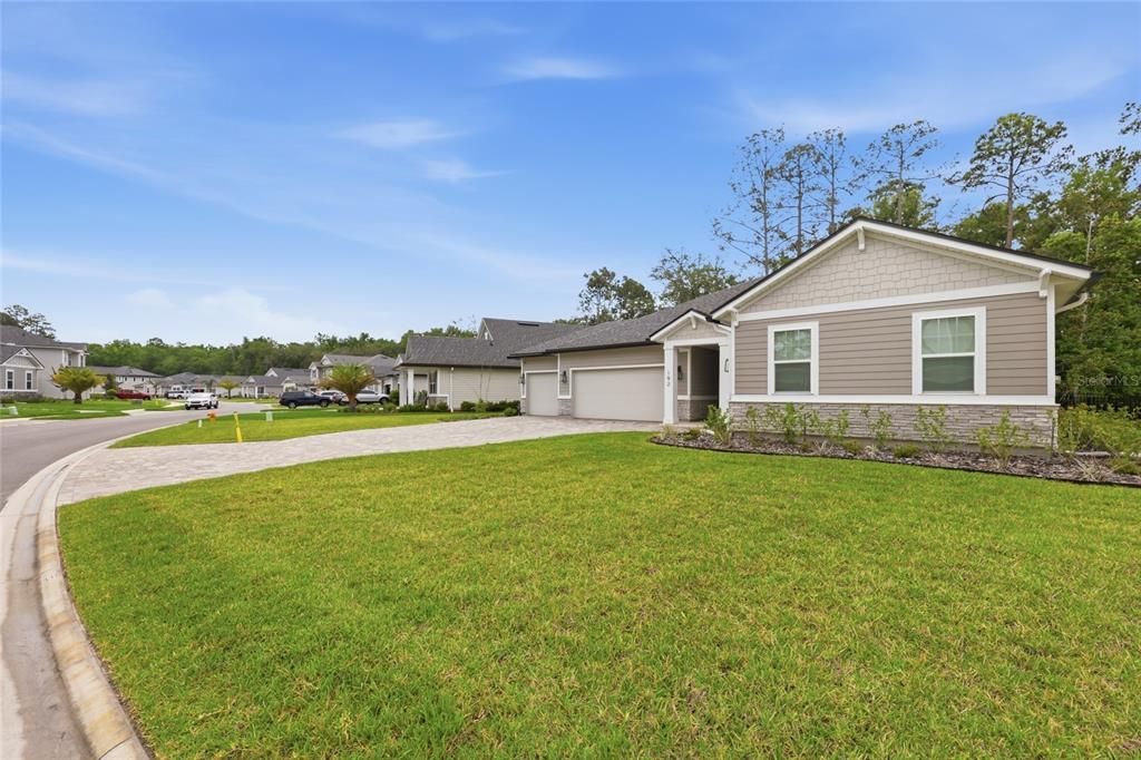 For Sale: $619,000 (4 beds, 2 baths, 2367 Square Feet)