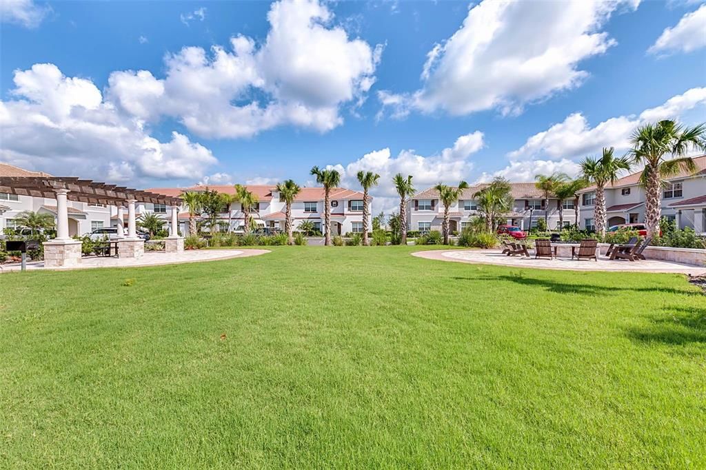 For Rent: $3,200 (5 beds, 3 baths, 2425 Square Feet)